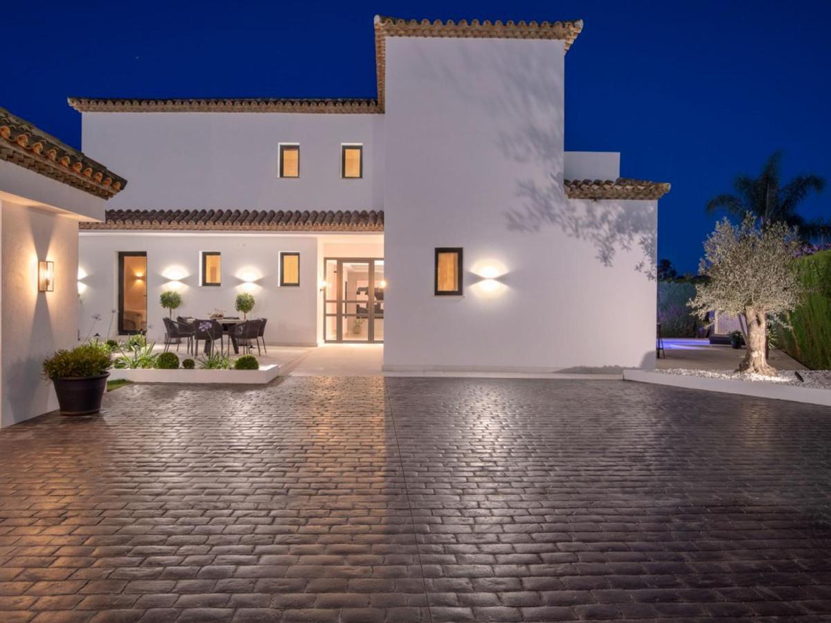 Vacation Marbella I Villa Lina, Golf Valley, Private Heated Pool, Jacuzzi, Close To The Marina Buitenkant foto